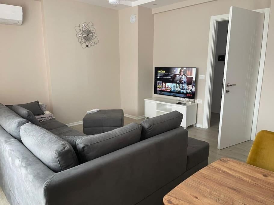 Melody Apartment In Korça Kültér fotó