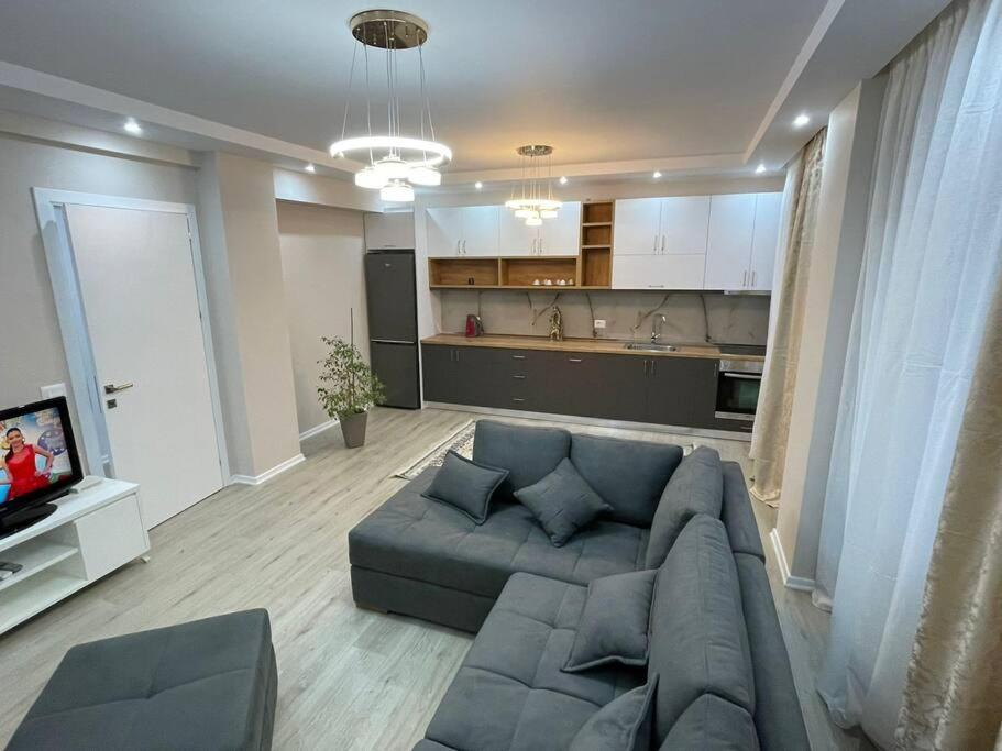 Melody Apartment In Korça Kültér fotó