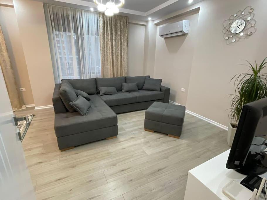 Melody Apartment In Korça Kültér fotó