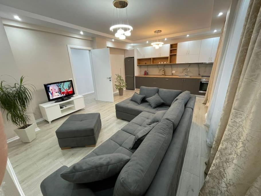 Melody Apartment In Korça Kültér fotó